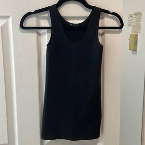 Theory black tank